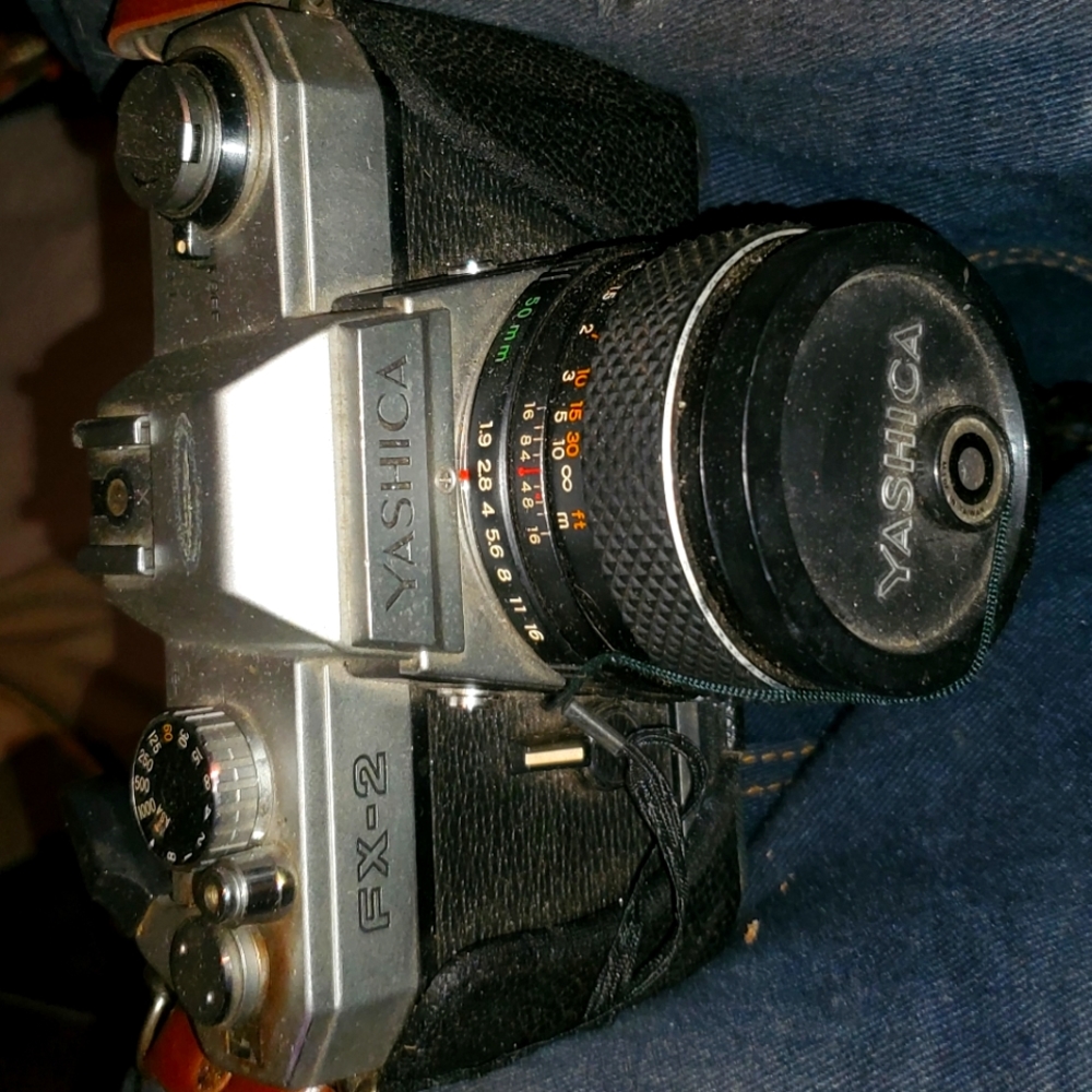 Yashica fx-2